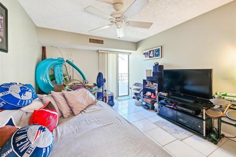 Condo in Clearwater, Florida, 2 bedrooms  № 1204576 - photo 22