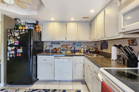 Condo in Clearwater, Florida, 2 bedrooms  № 1204576 - photo 12