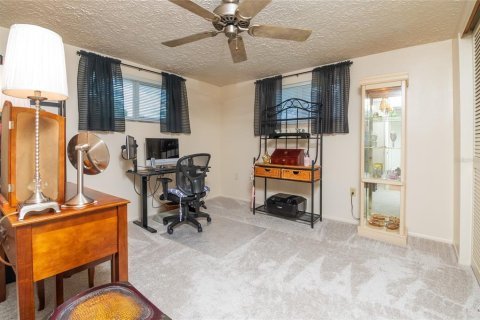 Villa ou maison à vendre à New Port Richey, Floride: 2 chambres, 105.26 m2 № 2167242 - photo 12