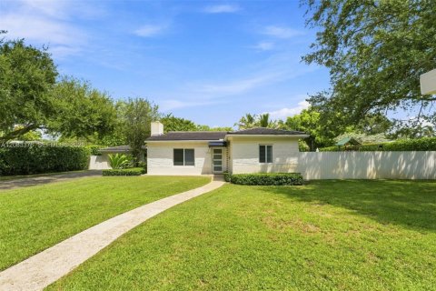 Villa ou maison à Miami, Floride 3 chambres, 141.49 m2 № 2348829