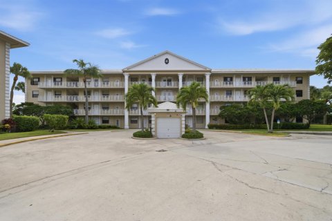 Condo in West Palm Beach, Florida, 2 bedrooms  № 2265552