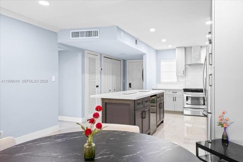 Copropriété à louer à Lauderhill, Floride: 2 chambres, 122.63 m2 № 2064014 - photo 7