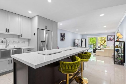 Copropriété à louer à Lauderhill, Floride: 2 chambres, 122.63 m2 № 2064014 - photo 5