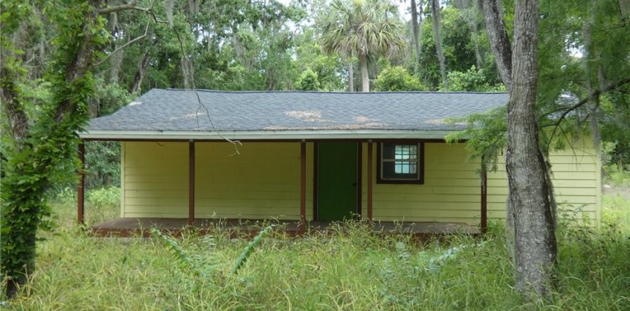 House in Crystal River, Florida 2 bedrooms, 66.89 sq.m. № 1869559