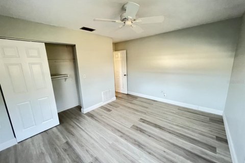 House in Clearwater, Florida 3 bedrooms, 129.13 sq.m. № 1883194 - photo 10