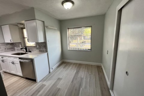 House in Clearwater, Florida 3 bedrooms, 129.13 sq.m. № 1883194 - photo 7