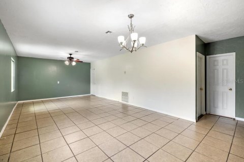 Villa ou maison à vendre à Port Charlotte, Floride: 3 chambres, 144.93 m2 № 1807938 - photo 10