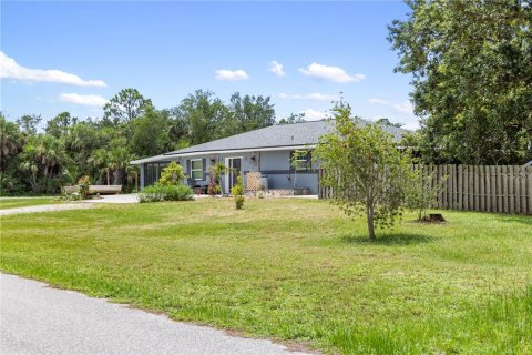 Villa ou maison à vendre à Port Charlotte, Floride: 3 chambres, 144.93 m2 № 1807938 - photo 3