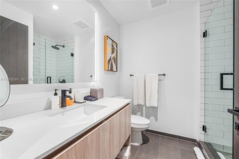 Купить кондоминиум в Майами, Флорида 33.63м2, № 1988379 - фото 8