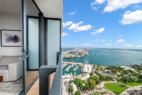 Купить кондоминиум в Майами, Флорида 33.63м2, № 1988379 - фото 14