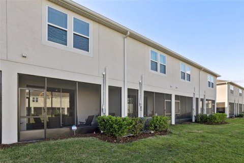 Townhouse in VOLANTI in Lutz, Florida 3 bedrooms, 156.08 sq.m. № 1565453 - photo 22