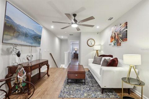 Townhouse in VOLANTI in Lutz, Florida 3 bedrooms, 156.08 sq.m. № 1565453 - photo 10
