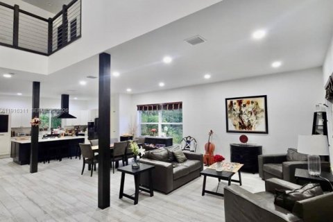 House in Weston, Florida 5 bedrooms, 345.13 sq.m. № 2057435 - photo 11