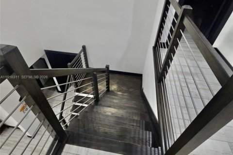 House in Weston, Florida 5 bedrooms, 345.13 sq.m. № 2057435 - photo 26