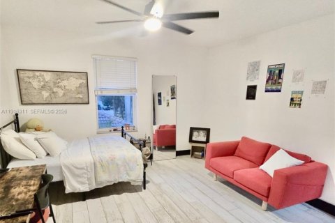 House in Weston, Florida 5 bedrooms, 345.13 sq.m. № 2057435 - photo 19