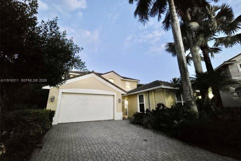House in Weston, Florida 5 bedrooms, 345.13 sq.m. № 2057435 - photo 22