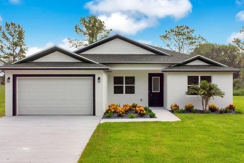 House in Lady Lake, Florida 4 bedrooms, 194.44 sq.m. № 2227662