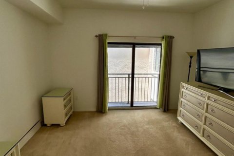 Condo in Palm Beach Gardens, Florida, 2 bedrooms № 2183187 - photo 17