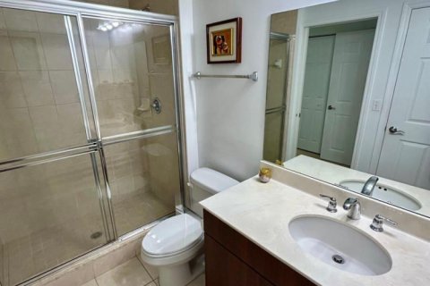 Condo in Palm Beach Gardens, Florida, 2 bedrooms № 2183187 - photo 18