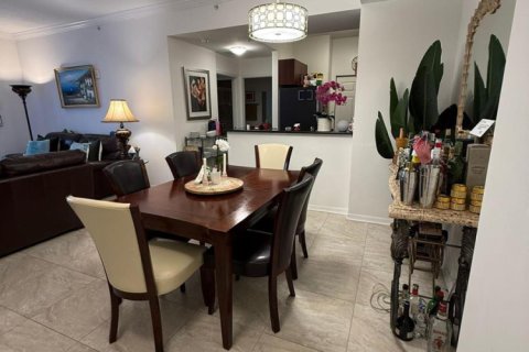 Condo in Palm Beach Gardens, Florida, 2 bedrooms № 2183187 - photo 6
