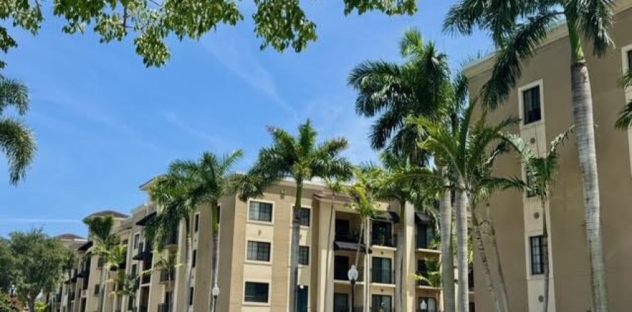 Condo in Palm Beach Gardens, Florida, 2 bedrooms № 2183187