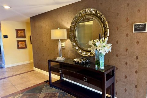 Condo in Palm Beach Gardens, Florida, 2 bedrooms № 2183187 - photo 20