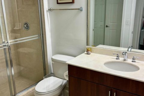 Condo in Palm Beach Gardens, Florida, 2 bedrooms № 2183187 - photo 19