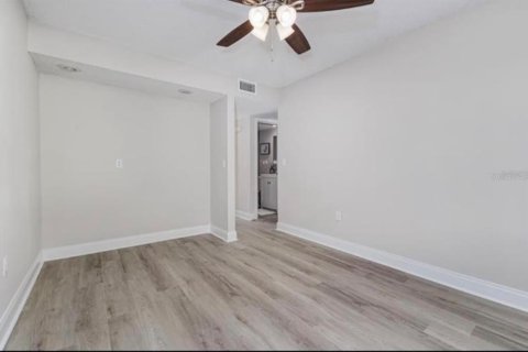 Villa ou maison à louer à Mulberry, Floride: 4 chambres, 200.3 m2 № 2415430 - photo 5