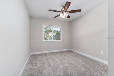 Villa ou maison à louer à Mulberry, Floride: 4 chambres, 200.3 m2 № 2415430 - photo 9