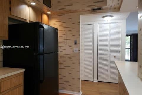 Condo in Miami, Florida, 2 bedrooms  № 2044492 - photo 5