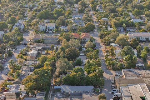 Купить коммерческую недвижимость в Форт-Лодердейл, Флорида 573.02м2, № 1964515 - фото 10