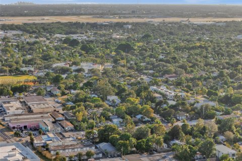 Купить коммерческую недвижимость в Форт-Лодердейл, Флорида 573.02м2, № 1964515 - фото 9