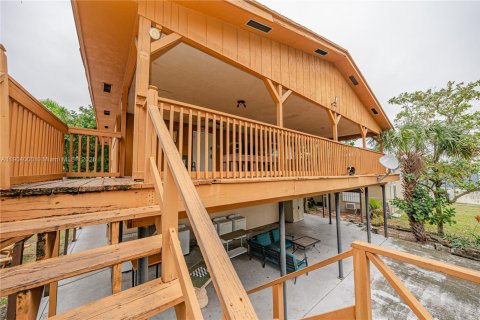 Купить коммерческую недвижимость в Форт-Лодердейл, Флорида 573.02м2, № 1964515 - фото 25