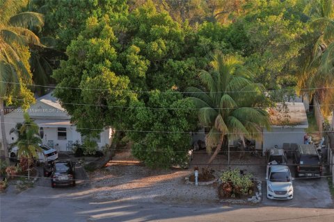 Купить коммерческую недвижимость в Форт-Лодердейл, Флорида 573.02м2, № 1964515 - фото 18