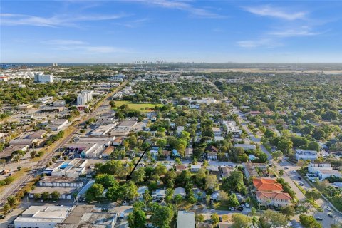 Купить коммерческую недвижимость в Форт-Лодердейл, Флорида 573.02м2, № 1964515 - фото 6