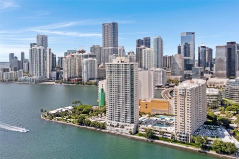 Condo in Miami, Florida, 1 bedroom  № 1948698 - photo 29