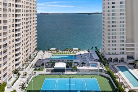 Condo in Miami, Florida, 1 bedroom  № 1948698 - photo 2
