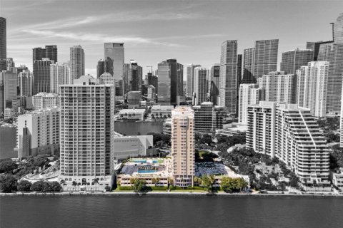 Condo in Miami, Florida, 1 bedroom  № 1948698 - photo 30