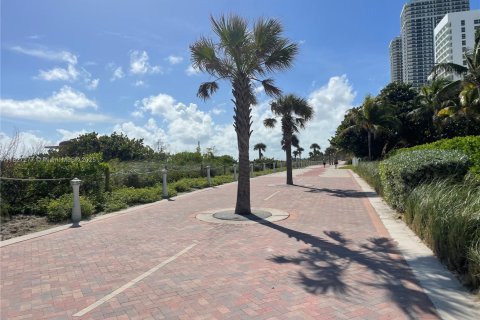 Copropriété à louer à Miami Beach, Floride: 1 chambre, 87.14 m2 № 1798792 - photo 21