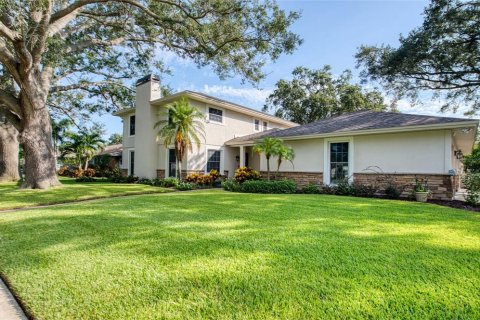 House in Clearwater, Florida 5 bedrooms, 327.11 sq.m. № 1918617 - photo 4