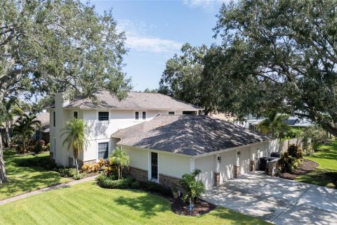 House in Clearwater, Florida 5 bedrooms, 327.11 sq.m. № 1918617 - photo 2
