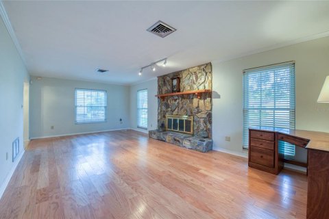 House in Clearwater, Florida 5 bedrooms, 327.11 sq.m. № 1918617 - photo 9