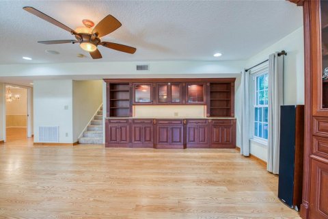 House in Clearwater, Florida 5 bedrooms, 327.11 sq.m. № 1918617 - photo 14