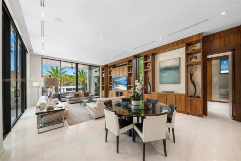 Casa en venta en Coral Gables, Florida, 8 dormitorios, 1225.66 m2 № 2185585 - foto 21