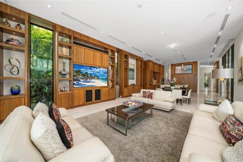 Casa en venta en Coral Gables, Florida, 8 dormitorios, 1225.66 m2 № 2185585 - foto 23