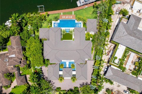 Casa en venta en Coral Gables, Florida, 8 dormitorios, 1225.66 m2 № 2185585 - foto 4