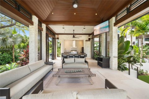 Casa en venta en Coral Gables, Florida, 8 dormitorios, 1225.66 m2 № 2185585 - foto 15