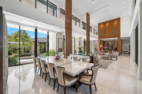 Casa en venta en Coral Gables, Florida, 8 dormitorios, 1225.66 m2 № 2185585 - foto 26