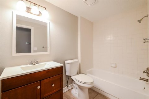 Casa en alquiler en Sarasota, Florida, 3 dormitorios, 143.63 m2 № 1876997 - foto 14