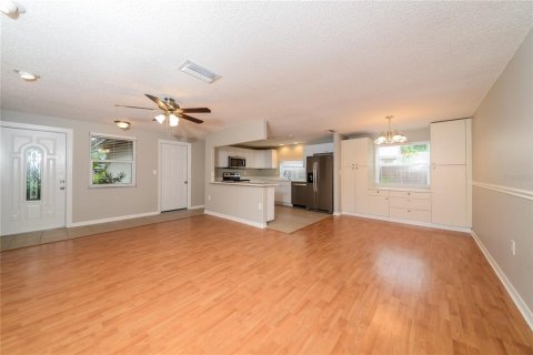 Casa en alquiler en Sarasota, Florida, 3 dormitorios, 143.63 m2 № 1876997 - foto 3